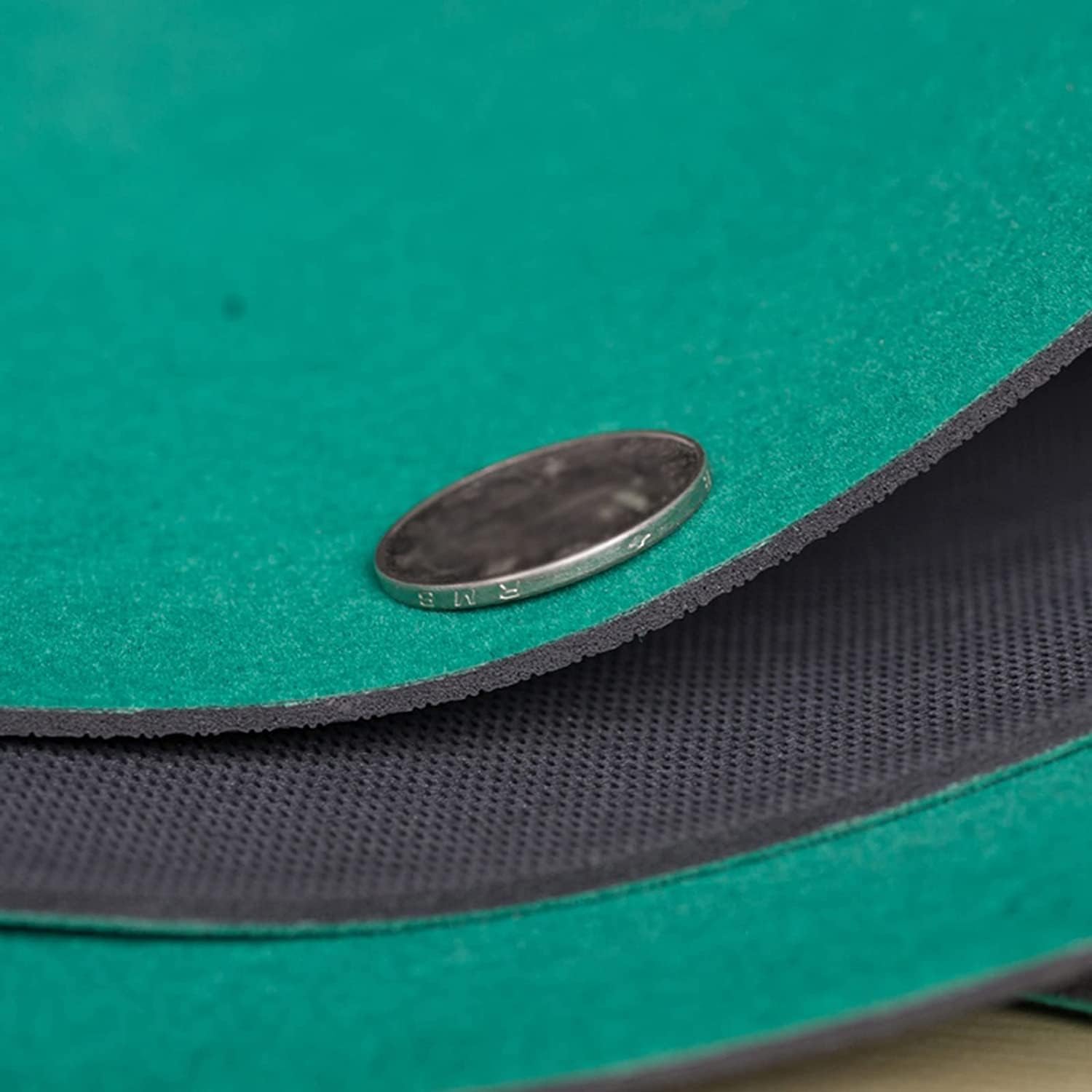 Pokermatte - Faltbare Tischmatte for Kartenspiele, tragbare runde Pokertischmatte, rutschfestes professionelles Texas Hold'em-Tischlayout, mit Faltbarer Tragetasche(Grün,120cm/47inch)