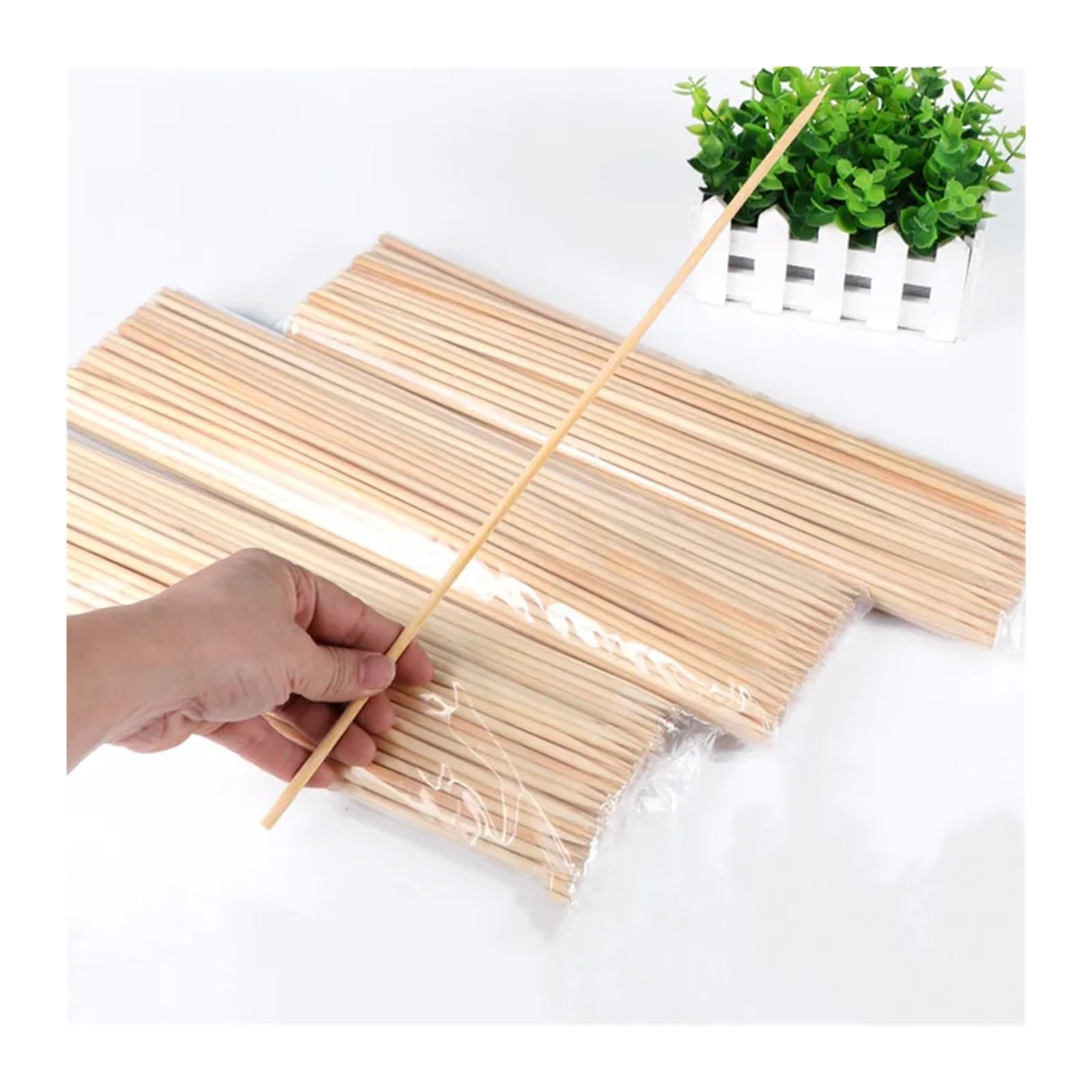 100 spiedini di bambù monouso da 20-50 cm per Barbecue, Ideali per Carne e Verdure, Perfetti per Feste Barbecue, Strumenti per grigliate, Accessori da Cucina ecologici (40 cm x 5 mm)