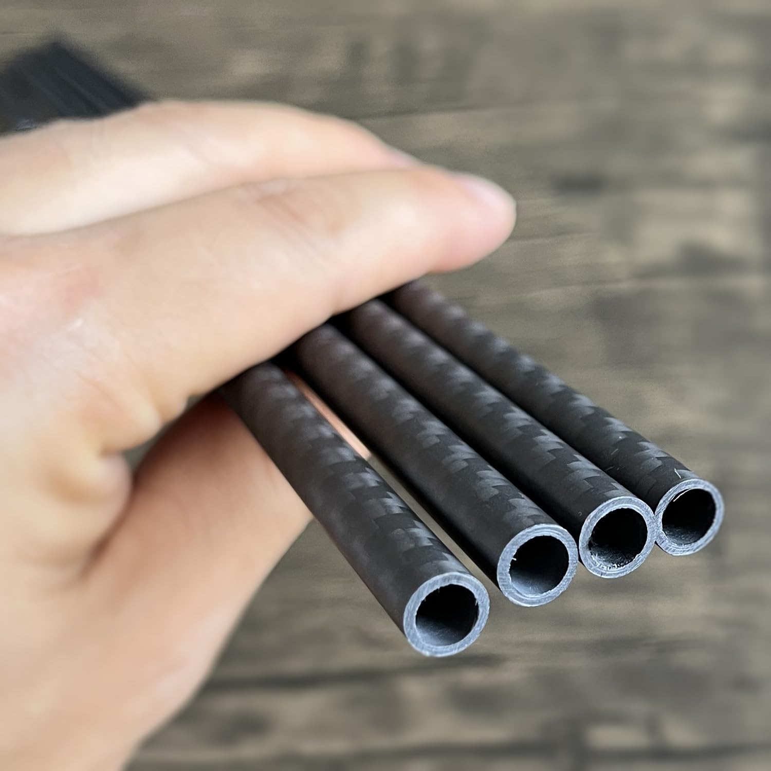 4 tubos de fibra de carbono de 8 mm x 6 mm x 500 mm, 6 ~ 50 mm disponibles, acabado mate envuelto en rollo 3K.