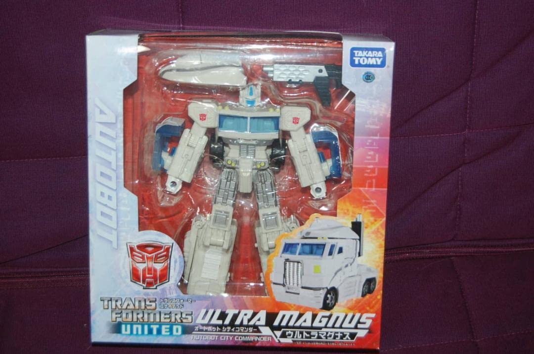 Amazon.co.jp: トランスフォーマー 変形ヘンケイ ウルトラマグナス