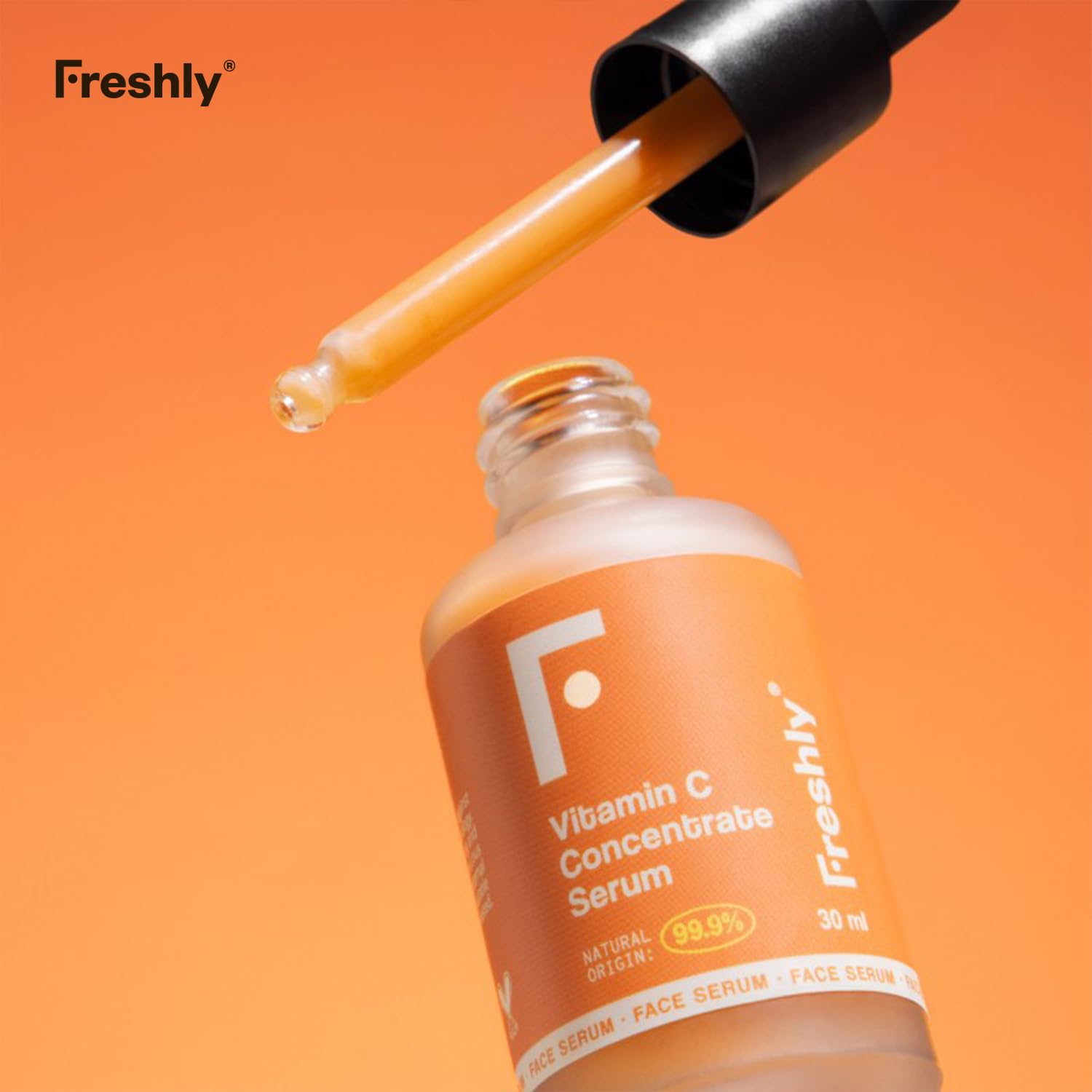 Freshly - Sérum Visage - Antioxydant avec Vitamine C et Extraits Naturels - Apporte Éclat et Fermeté - Convient aux Femmes Enceintes et aux Peaux Sensibles - Formule 99,9% Naturelle - 30 ml