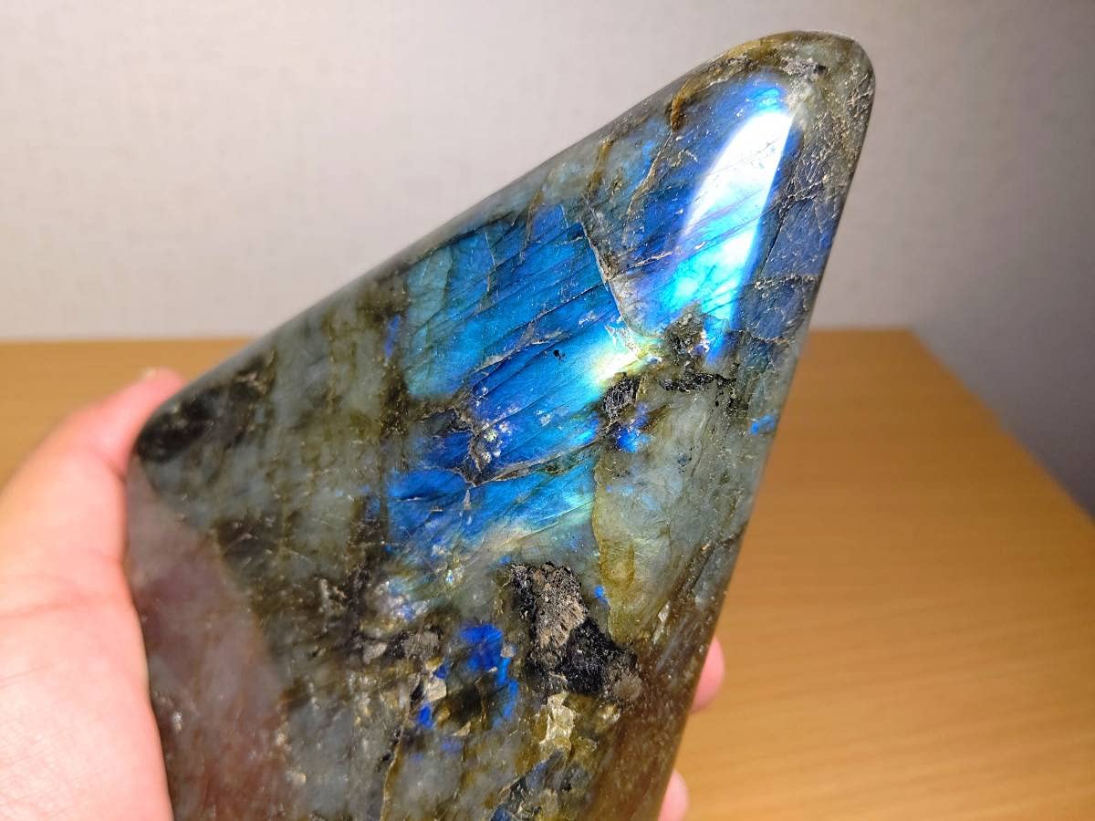 Amazon.co.jp: 【鮮美1.6kg】ラブラドライト化石原石宝石ジュエリー