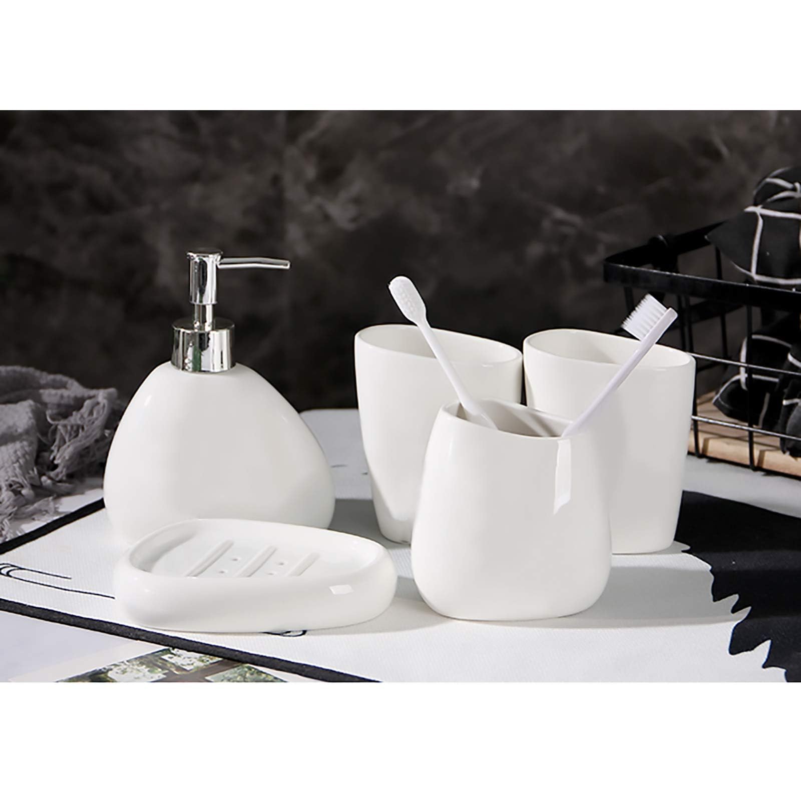 Set di 5 accessori da bagno in ceramica moderna bianca, include dispenser di sapone, portaspazzolino, 2 bicchieri, portasapone