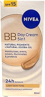 NIVEA Crema BB Light 5 en 1 con pigmentos min...