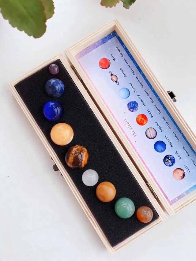 ジグソーパズル　フレッド・ストーン　サラブレッド　イターナル レガシー　セット Amazon.com: Runyangshi Nine Planets Solar System Model Crystal