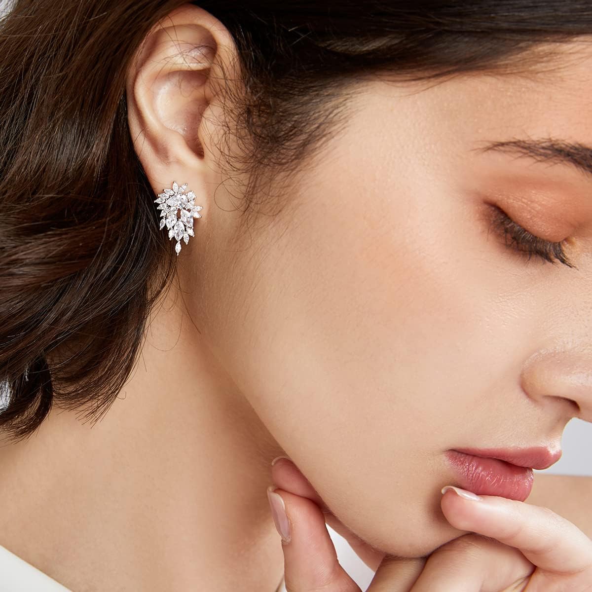 Hypoallergenic 14K Gold Stud Earrings, D-color VVS1 Brilliant Moissanite for Women, Classic Jewelry Ideal for Wedding, Anniversary & Mother's Day