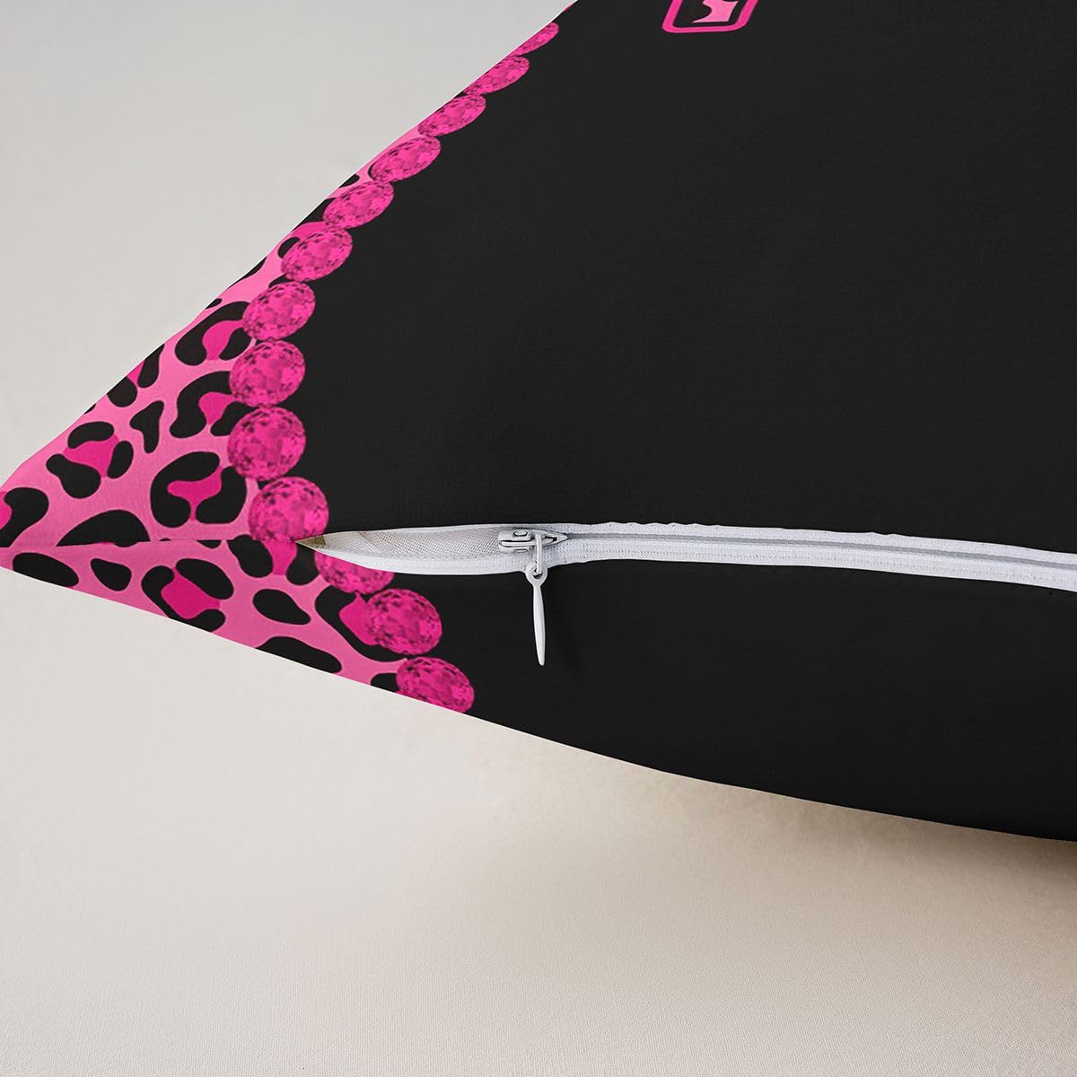 Loussiesd Juego de 4 fundas de cojín cuadradas con diseño de lazo de guepardo de 50 x 50 cm, fundas de cojín cuadradas con inicial en X, funda de cojín para sofá, decoración de dormitorio