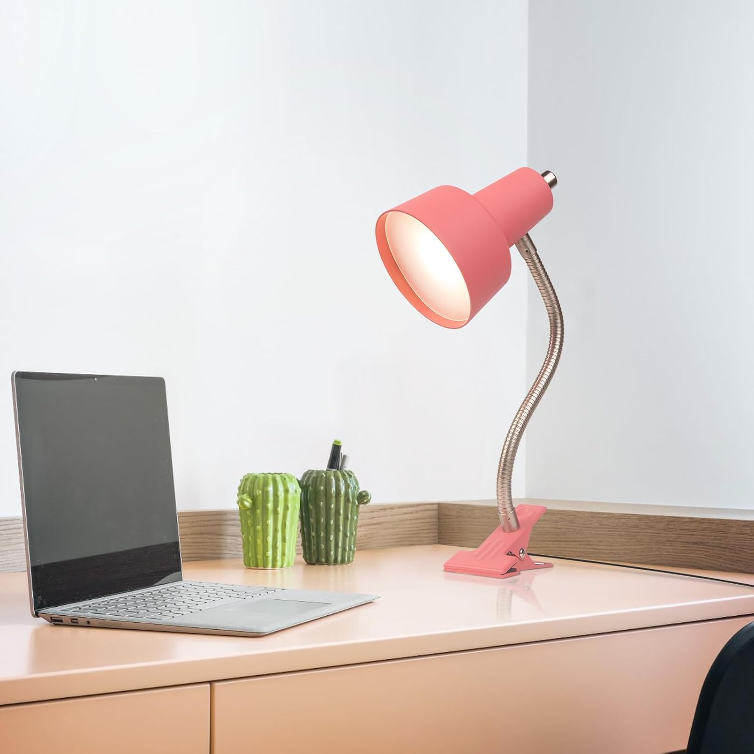 HonoDing Energetic Clip on Lamp for Bed, Non-Dimmable Reading Light for Bed and Desk, 4000K Cool White, 3.5W 240 LM Flexible Gooseneck lamp, Eye Protection (Pink)