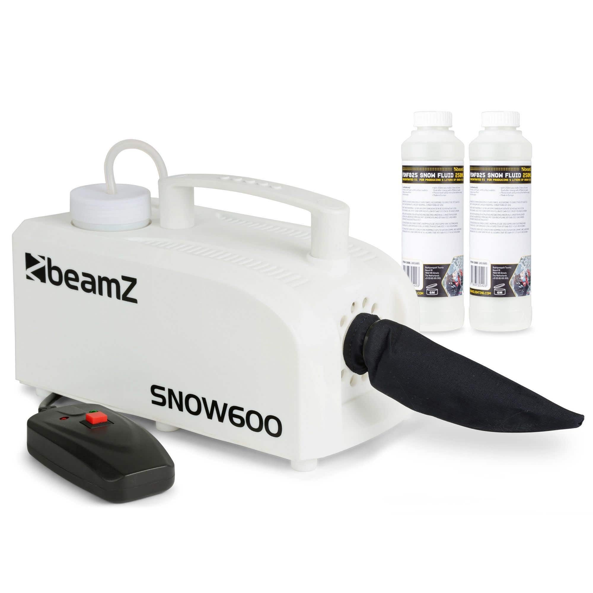 BeamZ SNOW600 Machine à Neige avec Concentré pour 10 Litres de Liquide Neige - 600 Watts, Indicateur de Réservoir (250ml de Capacité), Télécommande, Idéal pour vos Soirées à Thème d'Hiver