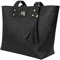 Bolsa Feminina em Couro Ecológico Grande com Alça Moderna e Versatil para o dia-a-dia.