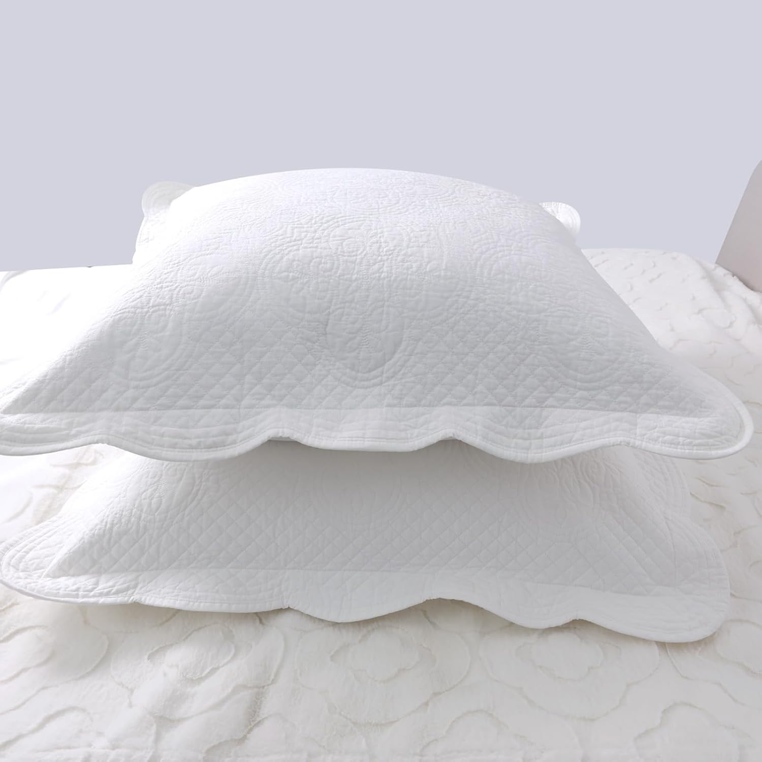 YINFUNG White Quilted Euro Sham European Pillow Covers Cotton Medallion Damask Set of 2 Scalloped Embroidered Floral Square Pillowcases Embossed Matelasse Victorian Vintage Textured Decorative 26×26 - Image 4