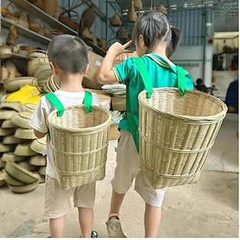 岩手県鳥越地方背負いかご 収穫用 山菜 キノコ　ひも付き 市場かご 岩手県鳥越地方背負いかご 収穫用 山菜 キノコ ひも付き 市場