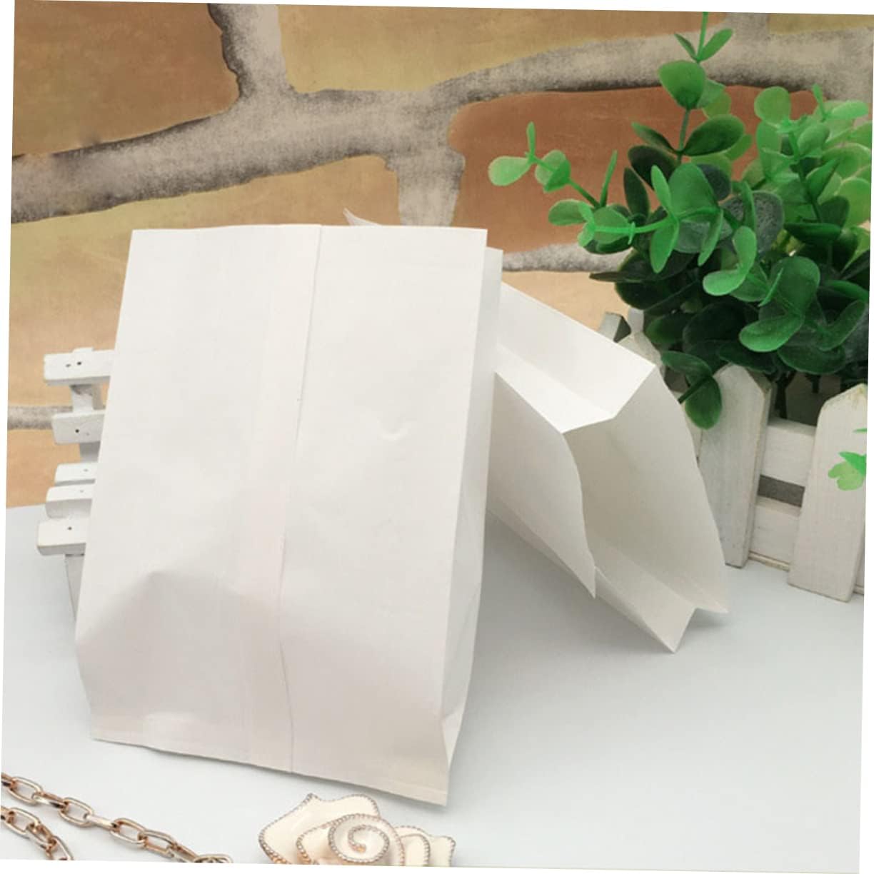 White Paper Food Bags 100Pcs Greaseproof Takeout for Fries Chicken | Convenient Packing Pouch, Non Stick Waterproof Finish, Disposable Service, Suitable for Fried Snacks