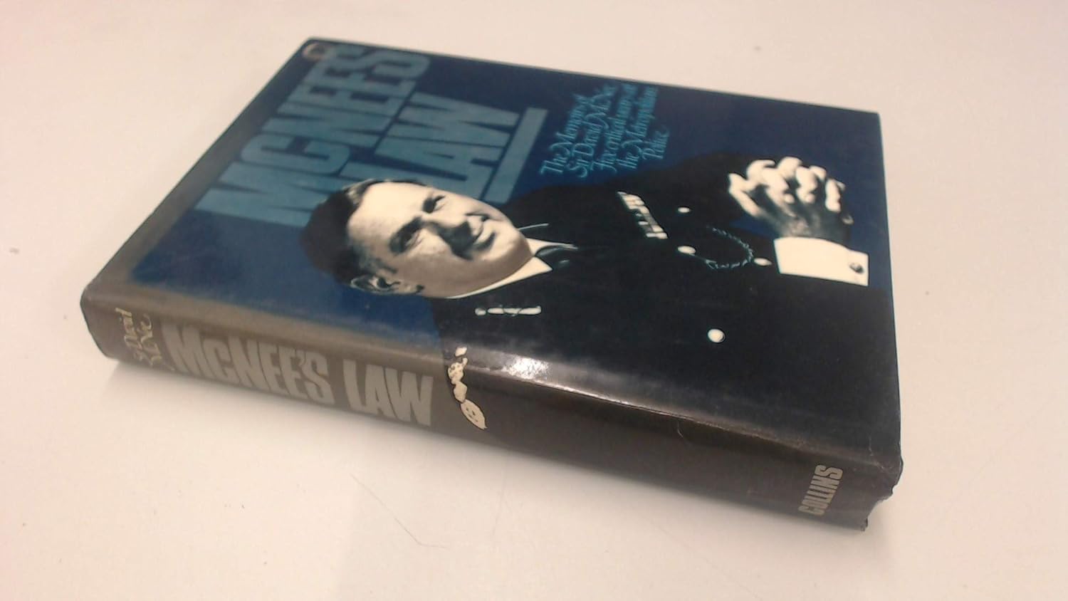 McNee's law: McNee, David: 9780002170079: Amazon.com: Books