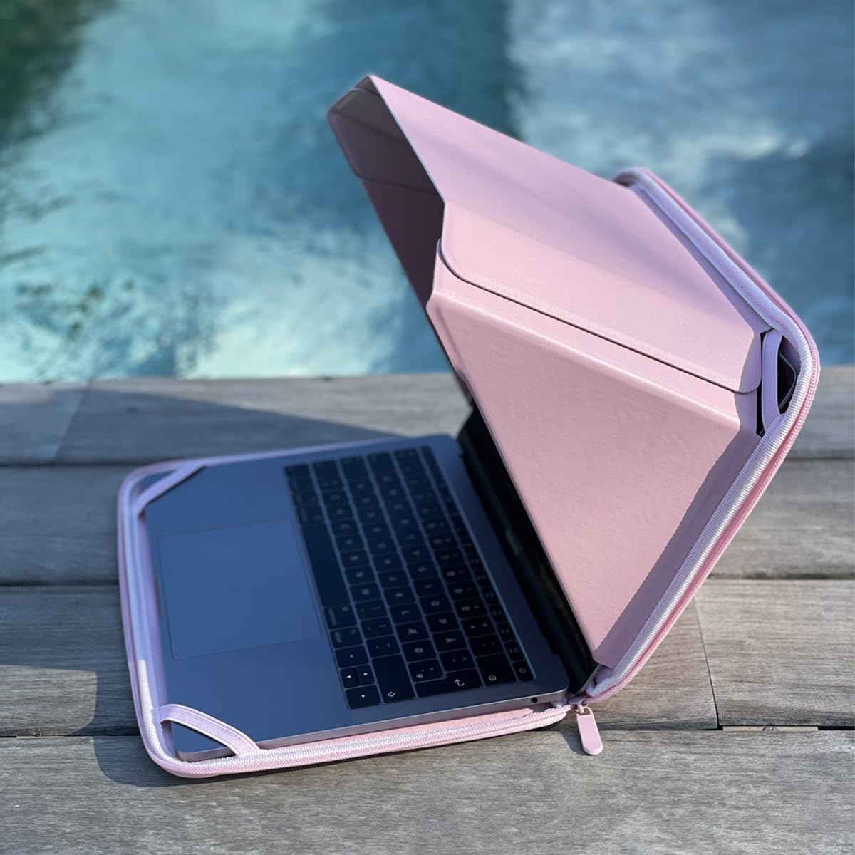 Funda parasol para MacBook de 15 a 16 pulgadas con capucha integrada | 4 en 1: pantalla de pantalla, privacidad, protección contra el calor, mejora de contraste, fabricada en