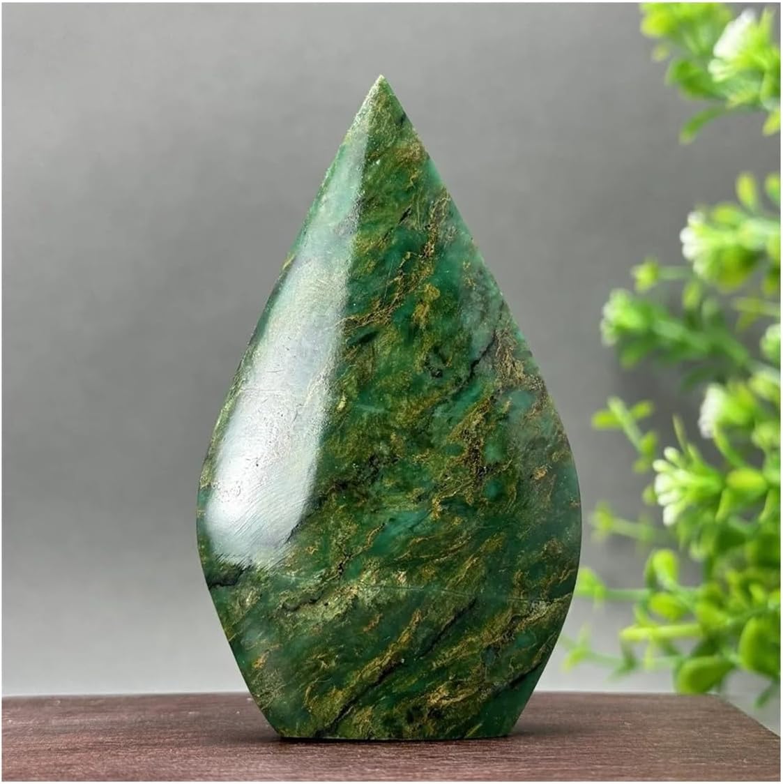 Crystal Stone Home Decor Natural Emerald Free Shape Torch Craft Home Decoration