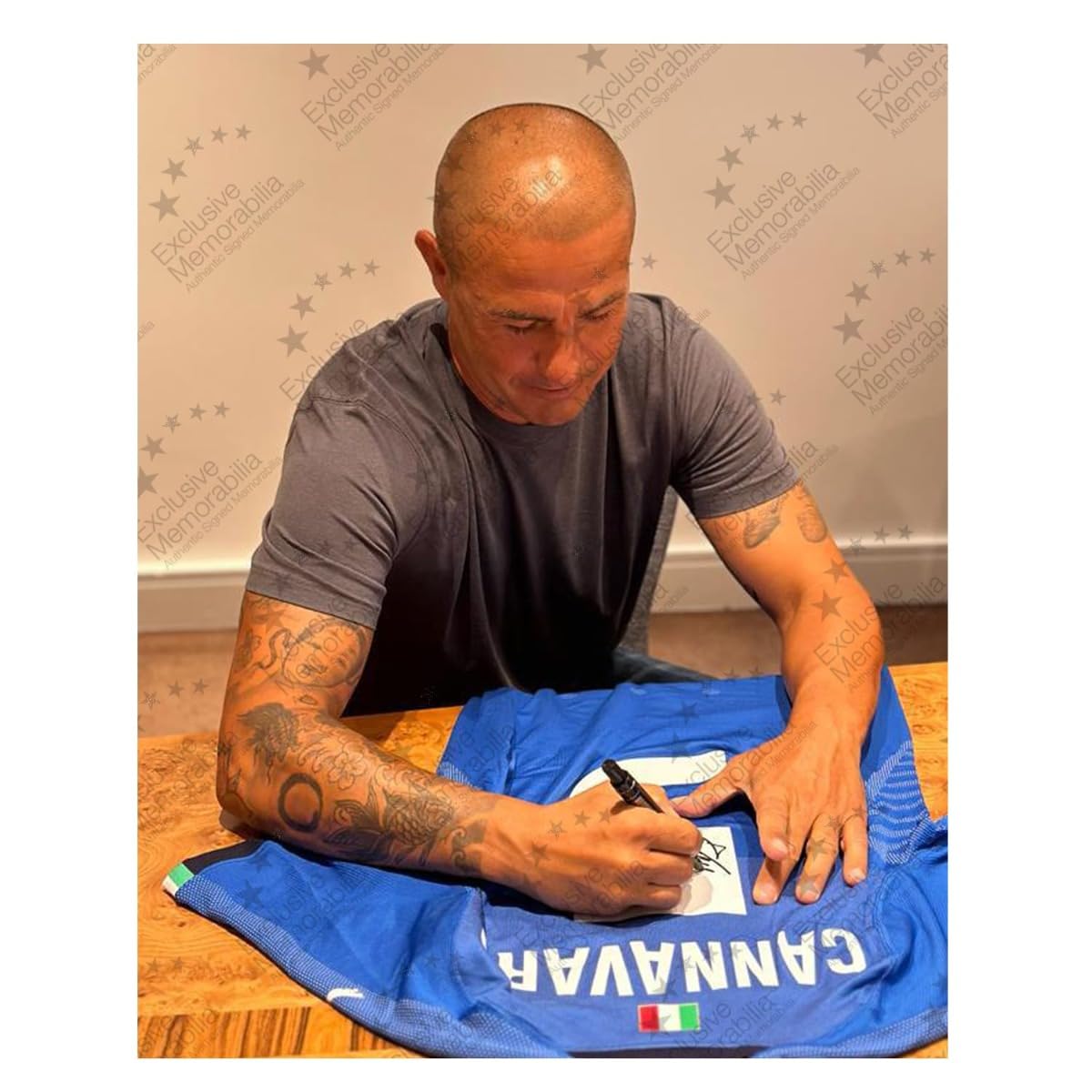 Foto Autografata Fabio Cannavaro - Italia 2006 Coppa Del Mondo, 40x30 Cm, Certificato Autenticità