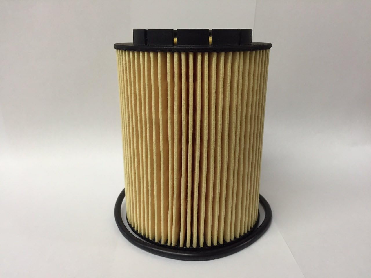 Volkswagen Audi 021115562A Engine Oil Filter
