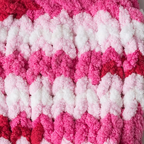 BERNAT" Blanket Brights Big Ball Yarn, Fibre: 100% Polyester, Raspberry Ribbon VARG, 300G - Image 3