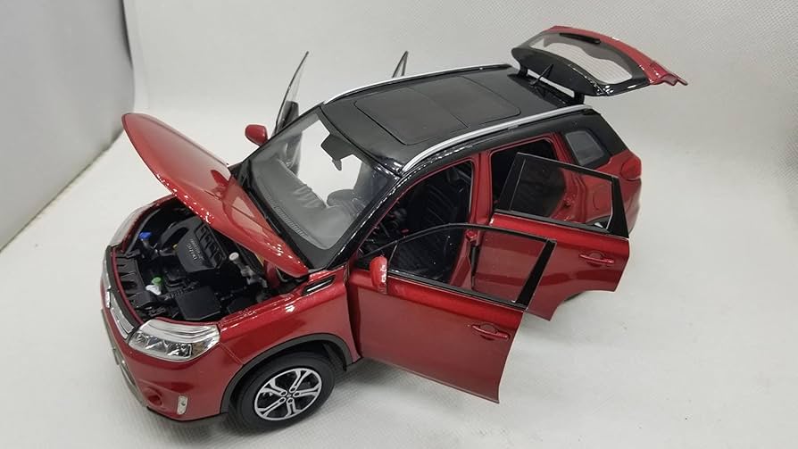 Amazon | ミニカー 1/18 Suzuki Vitara Escudo 2016 スズキエスクード