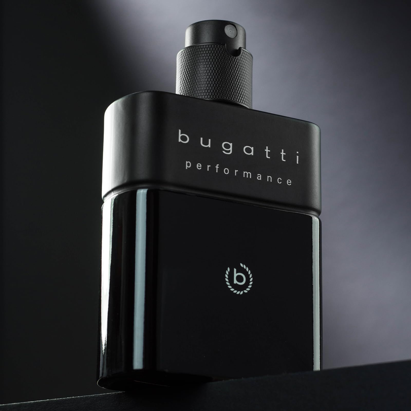 bugatti performance intense black Parfum pour homme 100 ml I Eau de toilette orientale boisée pour homme avec fruits de la passion, cachemire, ambre et musc I Puissant avec des notes exotiques et