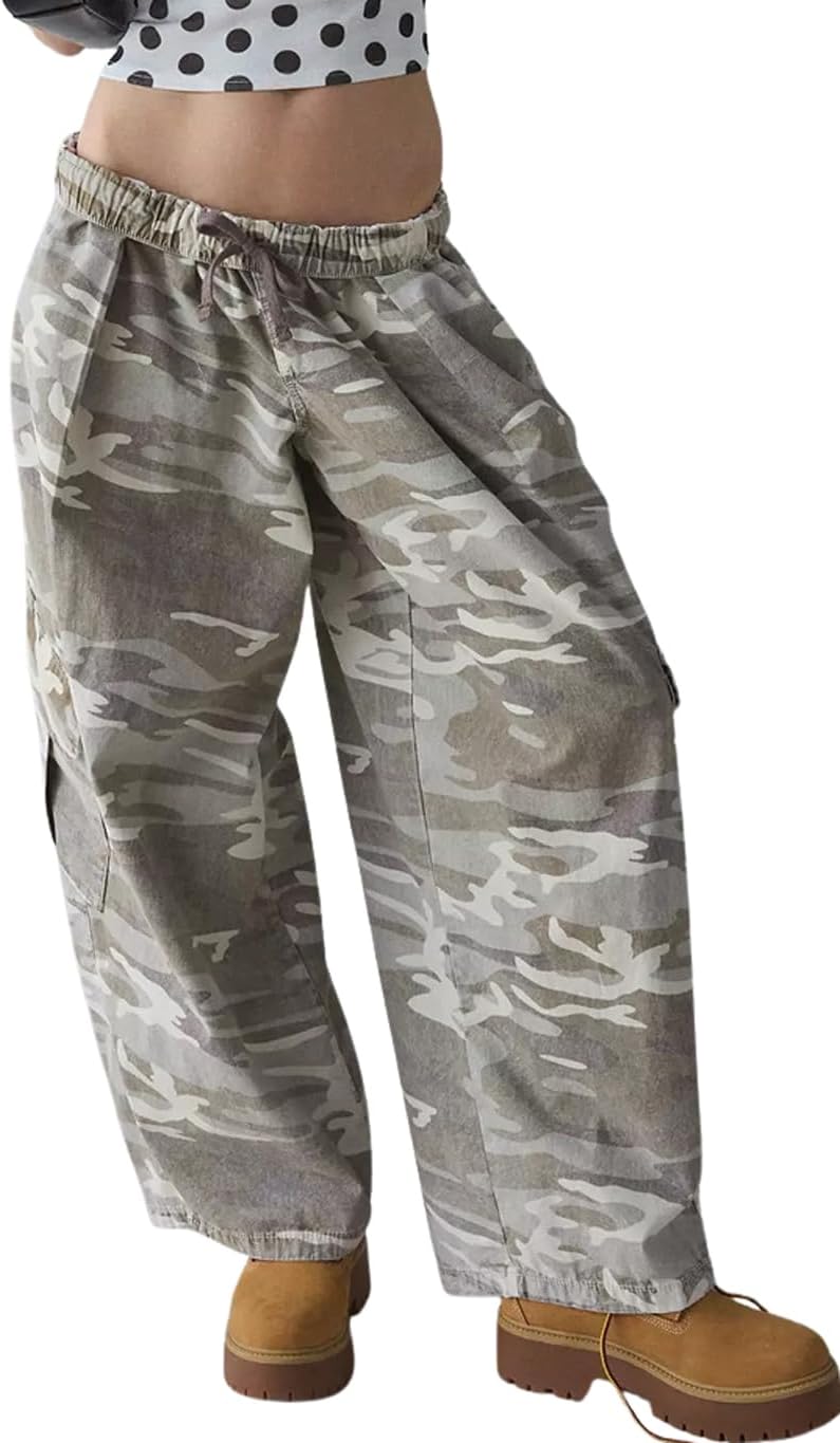 chouyatou Women Elastic Waist Camo Cargo Pants Wide Leg Jeans High Waisted Y2K Casual Denim Palazzo Pants