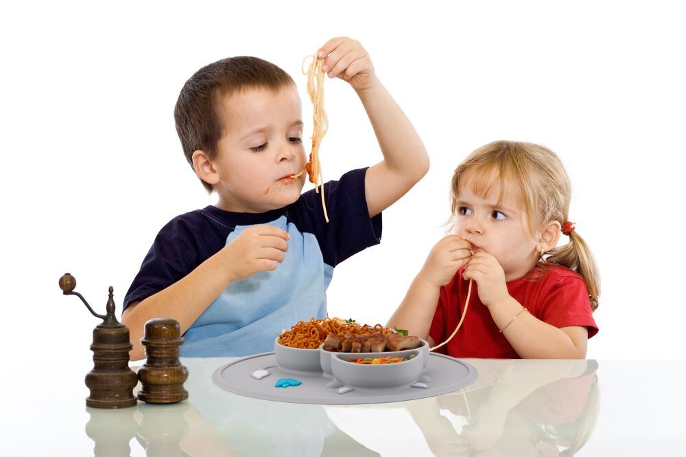Mantel individual de silicona para bebés, placa de alimentación antideslizante para niños pequeños Bebés Niños con fuerte succión Se adapta a la mayoría Bandejas para Tronas