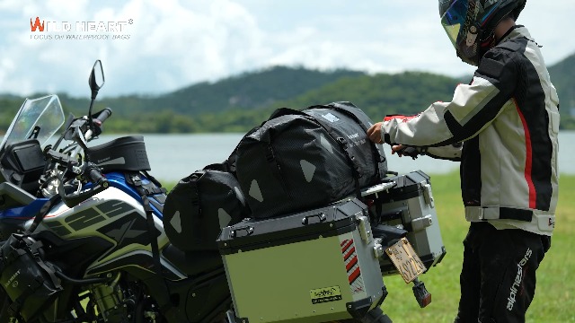 Amazon.co.jp: WILD HEART 防水バッグ ダッフルバッグ 40L 66L 100L