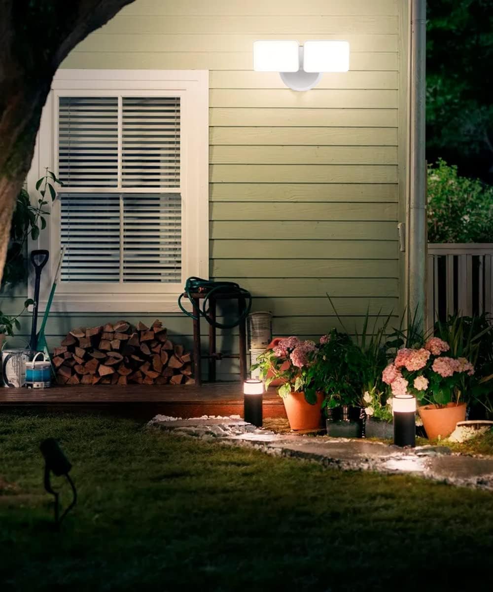 Heath Zenith Dusk to Dawn LED ColorTune Security Light
