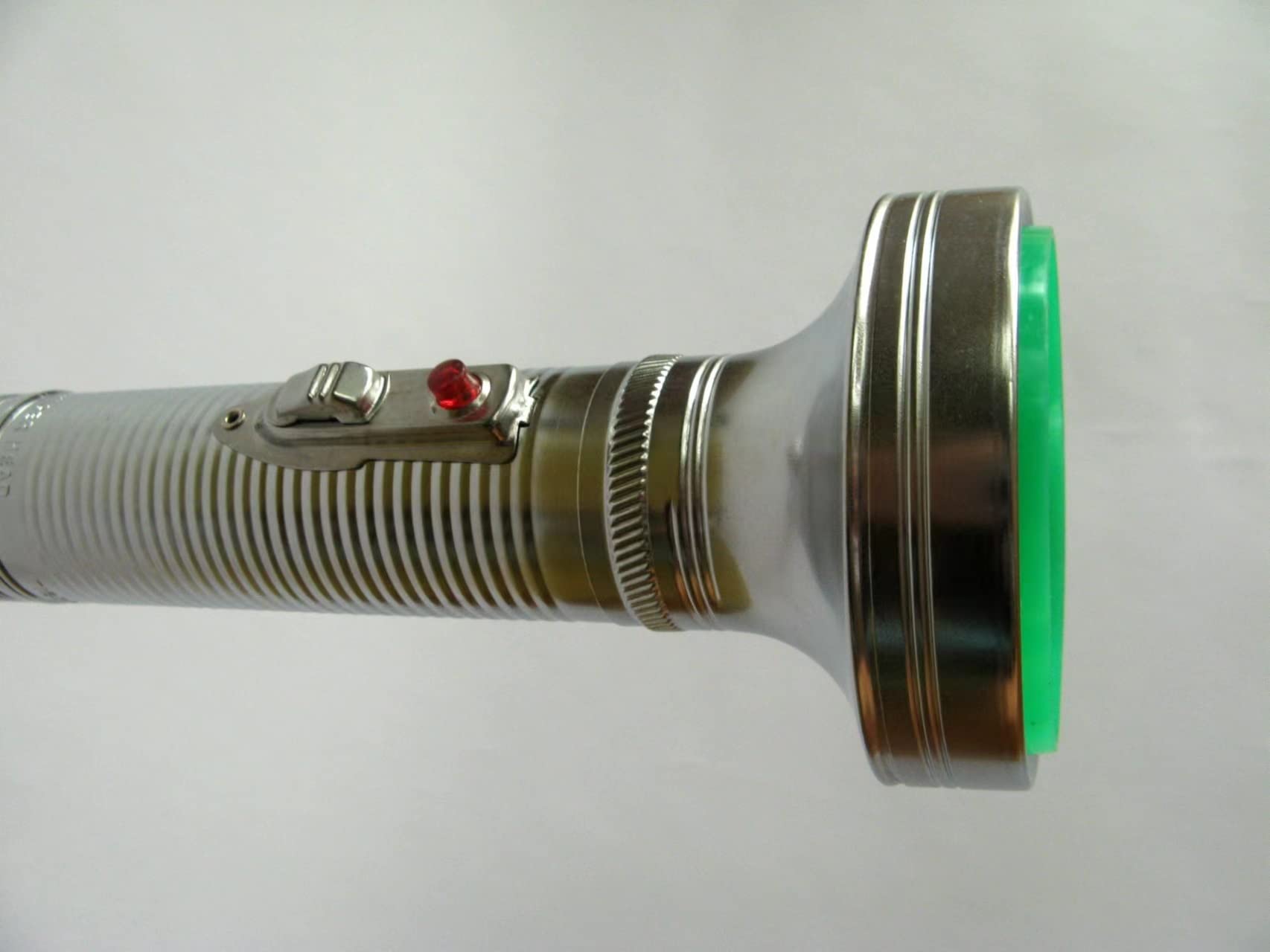 Retro nostalgische tragbare Taschenlampe, altmodische nostalgische Taschenlampe, Vintage-Stil, einfache Outdoor-Haushalts-tragbare Taschenlampe im alten Stil, leistungsstarke helle Taschenlampe, Tasch