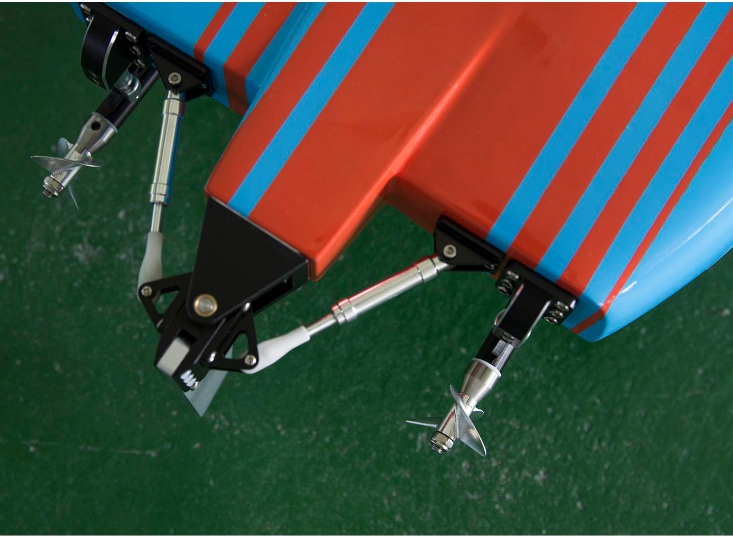 TOUCAN RC HOBBY 100KM/H Fiber Glass RC Racing Boat E33 Remote Control Electric Speedboat Watercraft Model Dual Brushless Motor Propeller for Adult