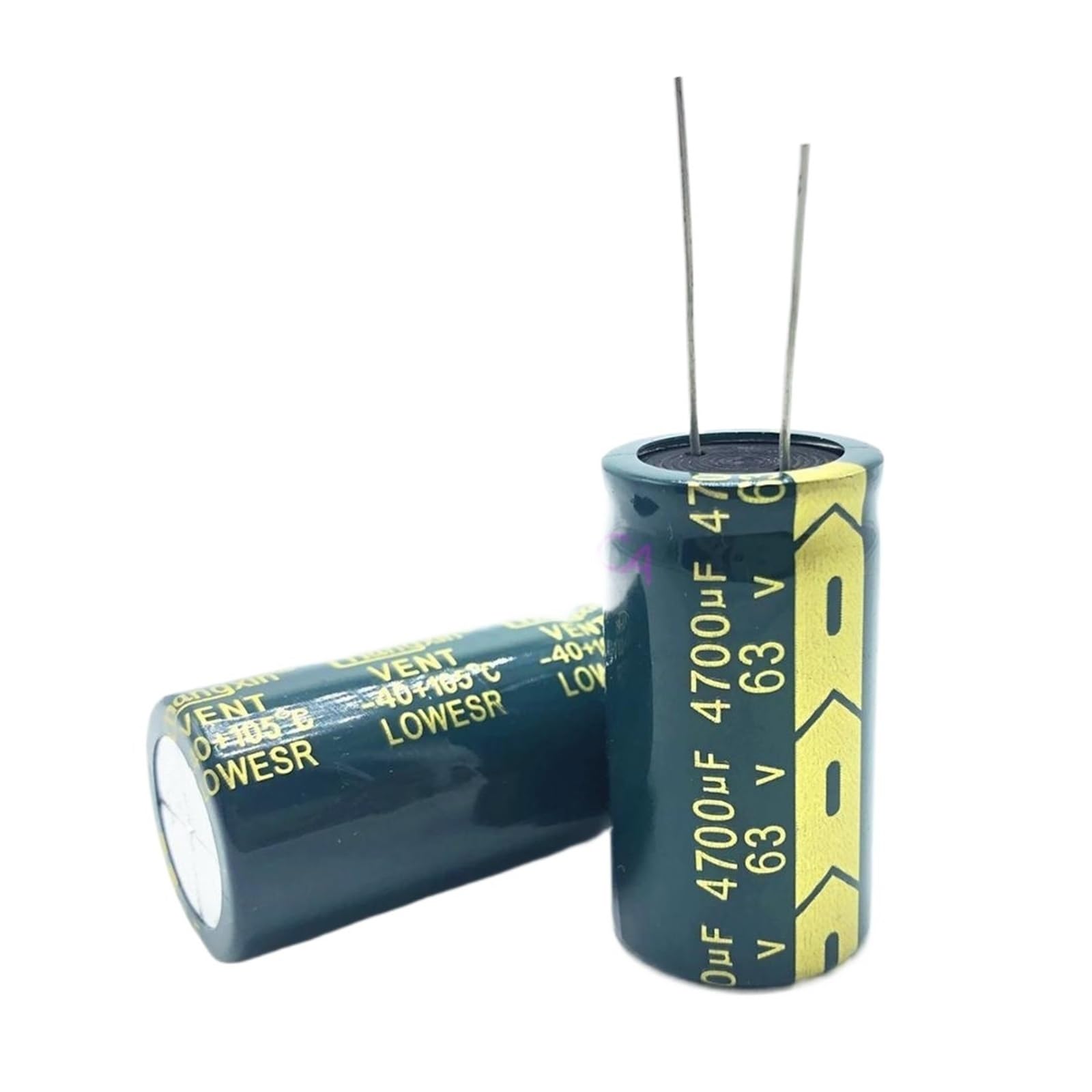 Condensateurs électrolytiques 63V 4700uF pour stopper les bourdonnements audio de votre ampli