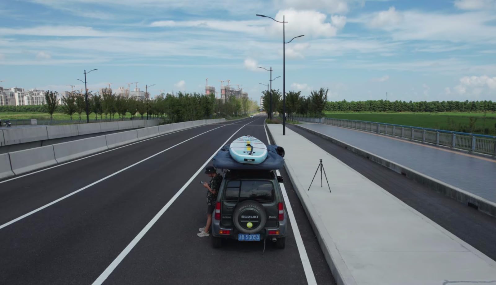 Dachzelt Air Kronberg für 2 Personen - Autodachzelt für SUV, Van, LKW, Pickup oder als Festival Zelt am Boden sowie zu Wasser