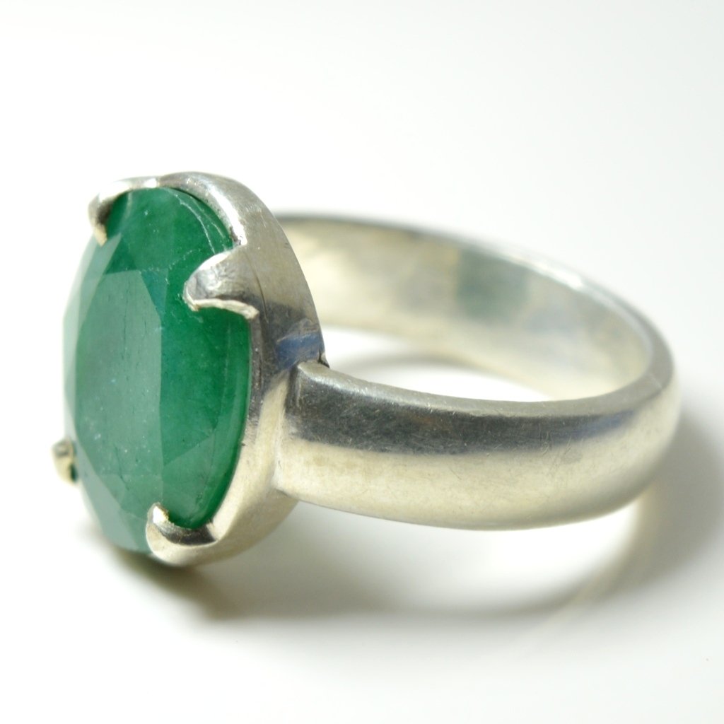 55Carat Unisex NA plata de ley talla ovalada verde esmeralda