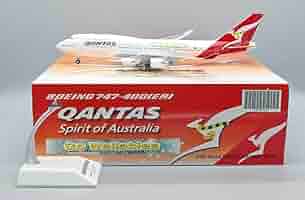 Amazon.co.jp: Jcwings カンタス航空 747-400 VH-OEI 1/200 : ホビー