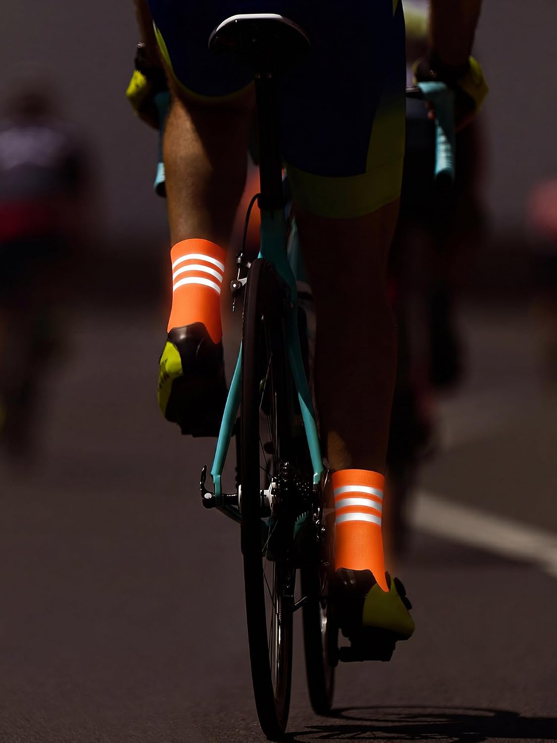 4 Pairs Glow in Dark Socks Cycling High Reflective Running Socks Night Safety Hosiery Compression Athletic