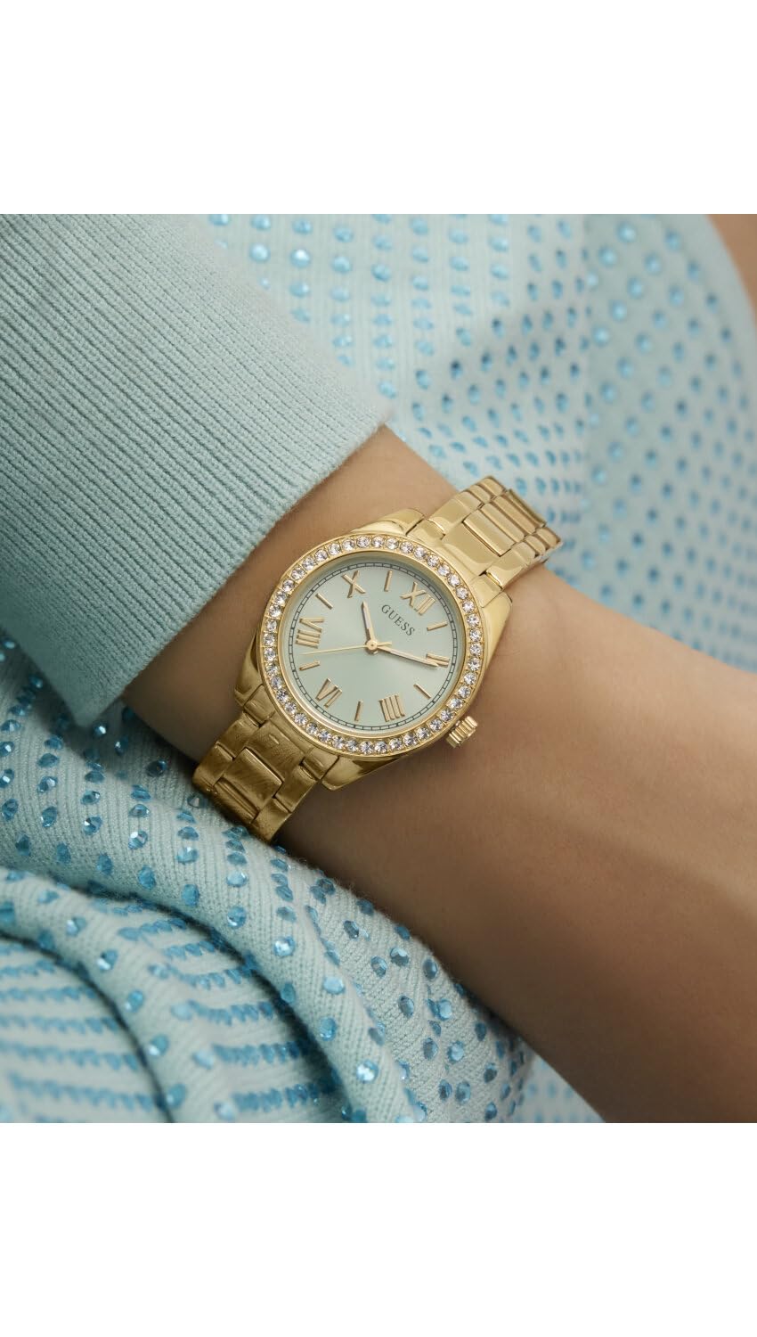 GUESS Damen Armbanduhr MINI Luna mit Zirkonia, goldfarbenes Edelstahlarmband, Mineral Glas, türkisfarbenes Ziffernblatt, 3 Bar, Gehäusedurchmesser: 30 mm, GW0841L5