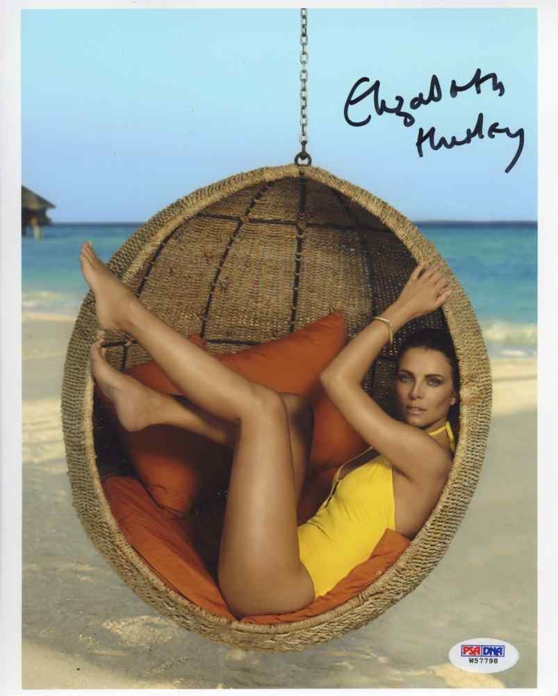 Elizabeth Hurley Cute Signed 8x10 Photo Certified Authentic PSA/DNA COA