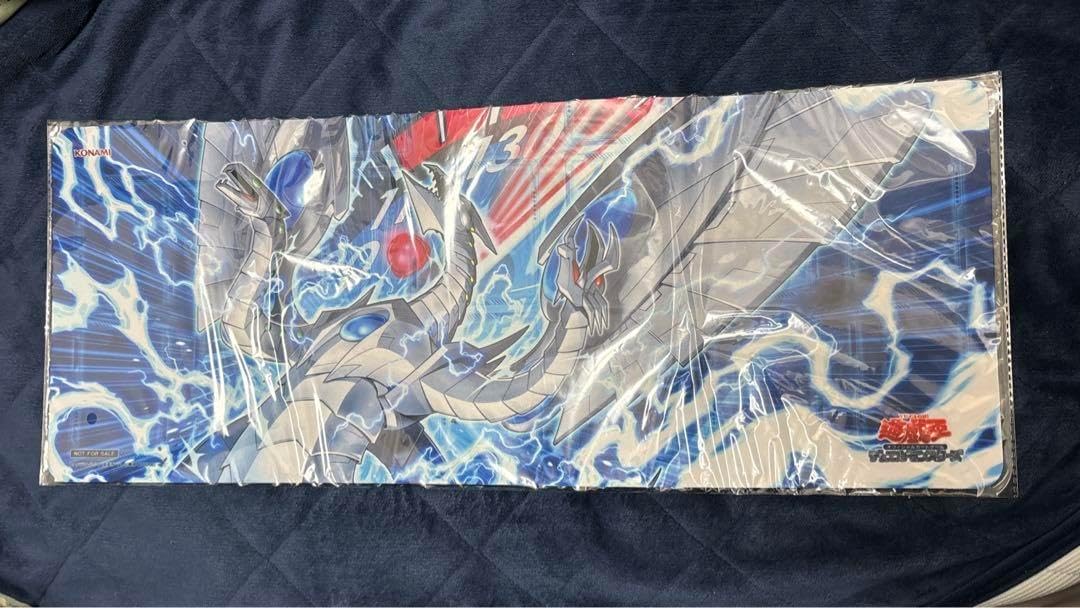 翌日発送追跡便】遊戯王 リミッター解除 絵違い ハーフプレイマット 未