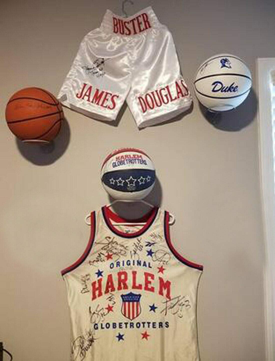 Amazon.co.jp: 壁取り付け式スポーツボールホルダー