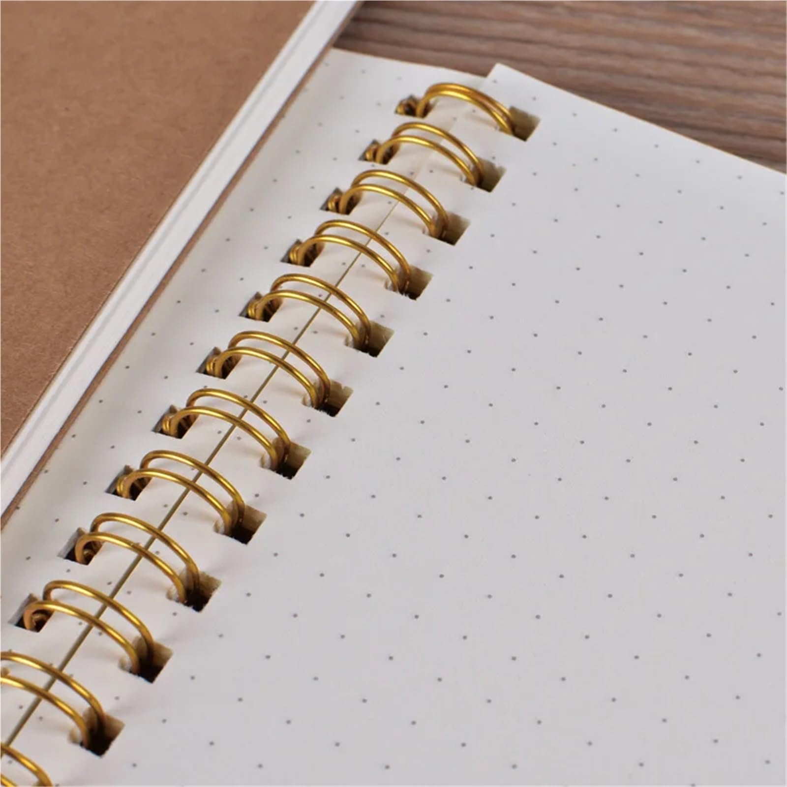 Lot de 4 carnets de notes lignés A5 en papier kraft quadrillé à pois vierges pour planificateur quotidien hebdomadaire Gestion du temps Fournitures scolaires Papeterie Cadeau (Grille)