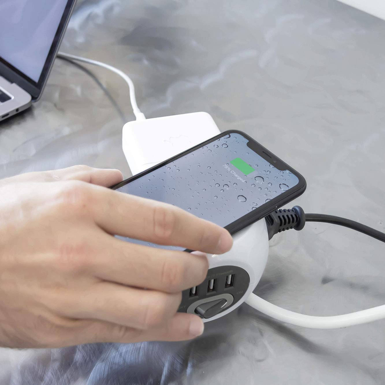 Electraline 62079, Multipresa Mini Cubo con Caricatore wireless rapido, Fast Wireless Charger Qi, con 3 porte USB 2.4A e 3 prese Schuko/tedesca, Cavo 1,5M, Spina Schuko/tedesca