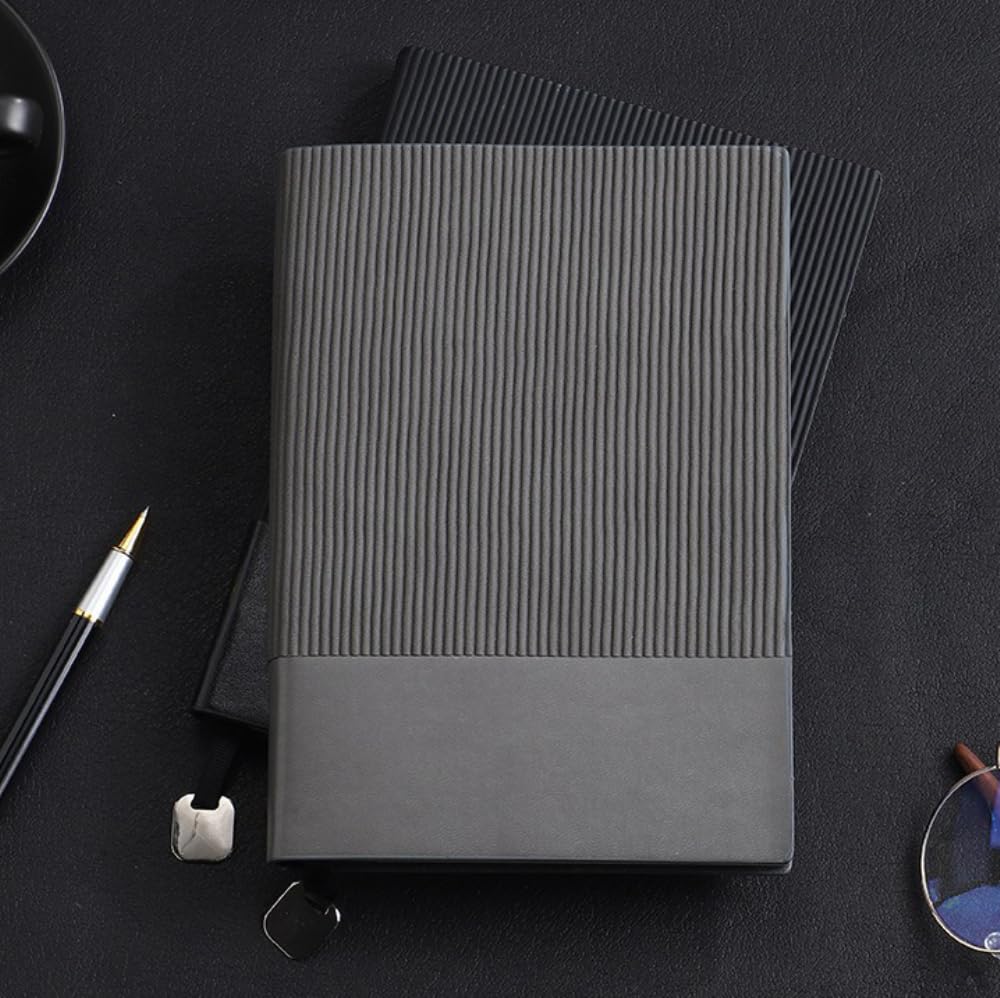Taccuino A5 con penna, 210 x 150 mm, diario con 200 pagine per scrivere, notebook per appunti, pianificazione, tudium, schizzi e progetti scolastici, familiari e amici, blu