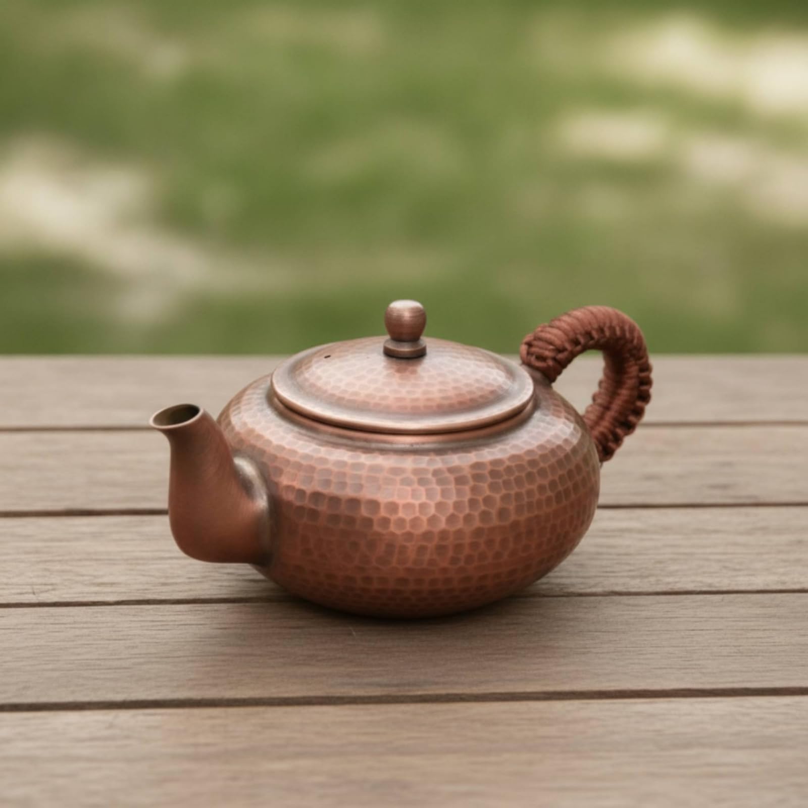 Tetera de Cobre Martillada Tetera Hervidor Jarra Taza Diseño Clásico con Bajo y Tapa Segura para Servir con Estilo Adecuada para del Té Hogar Oficina, Cobre Color Original, 300ml