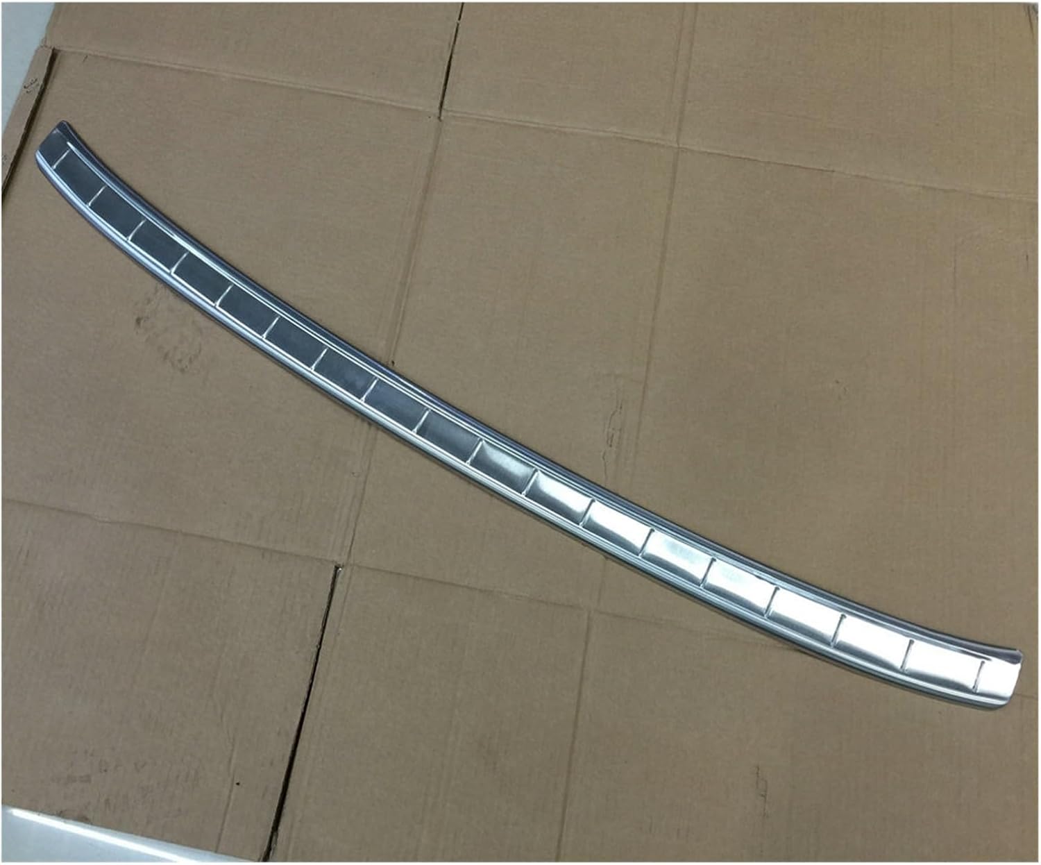 車のステンレス鋼トランクインナーガードリアバンパートリムアクセサリーレクサス NX 200 200t 300h 2015 2016 