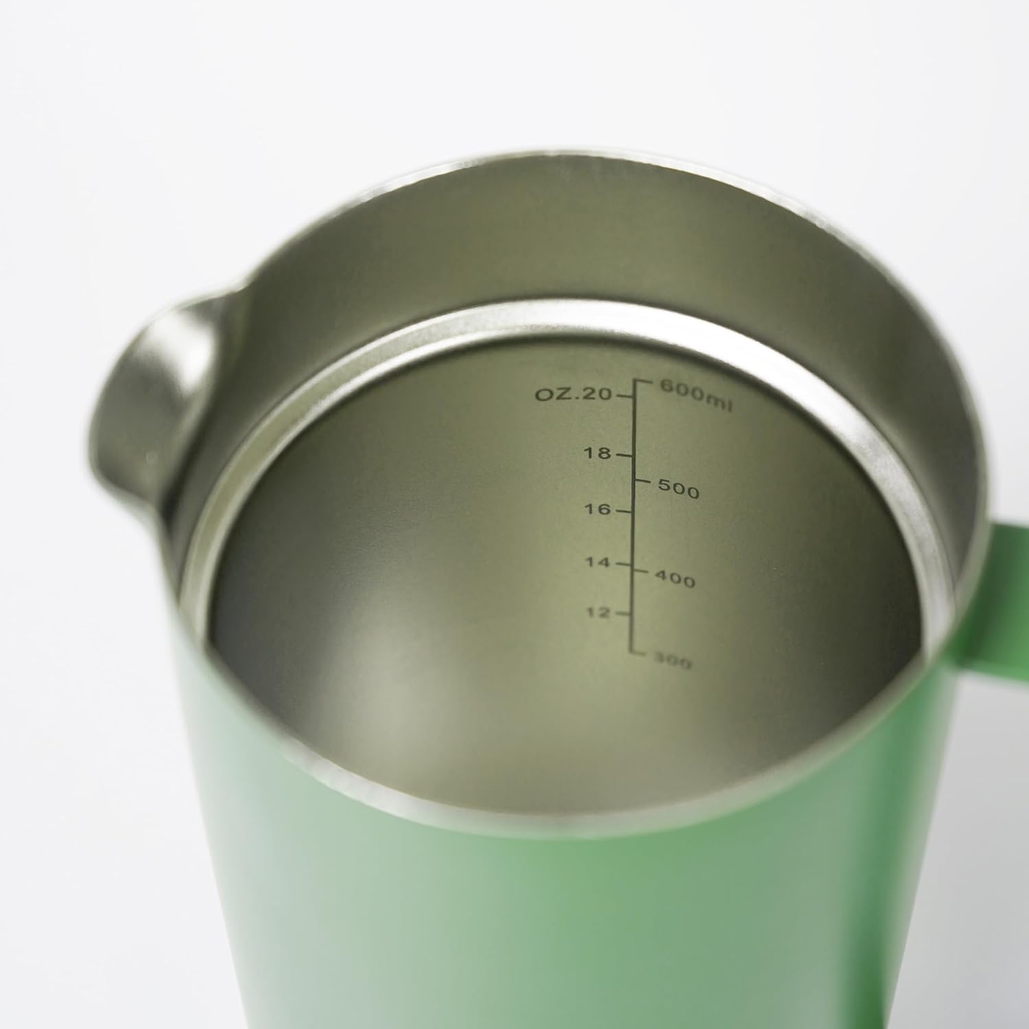 small French Press Coffee Maker 600ml, Double-Wall Insulated French Press Coffee Press Stainless Steel for travel camping, Silicone handle (2-4cup, 20 OZ) silver