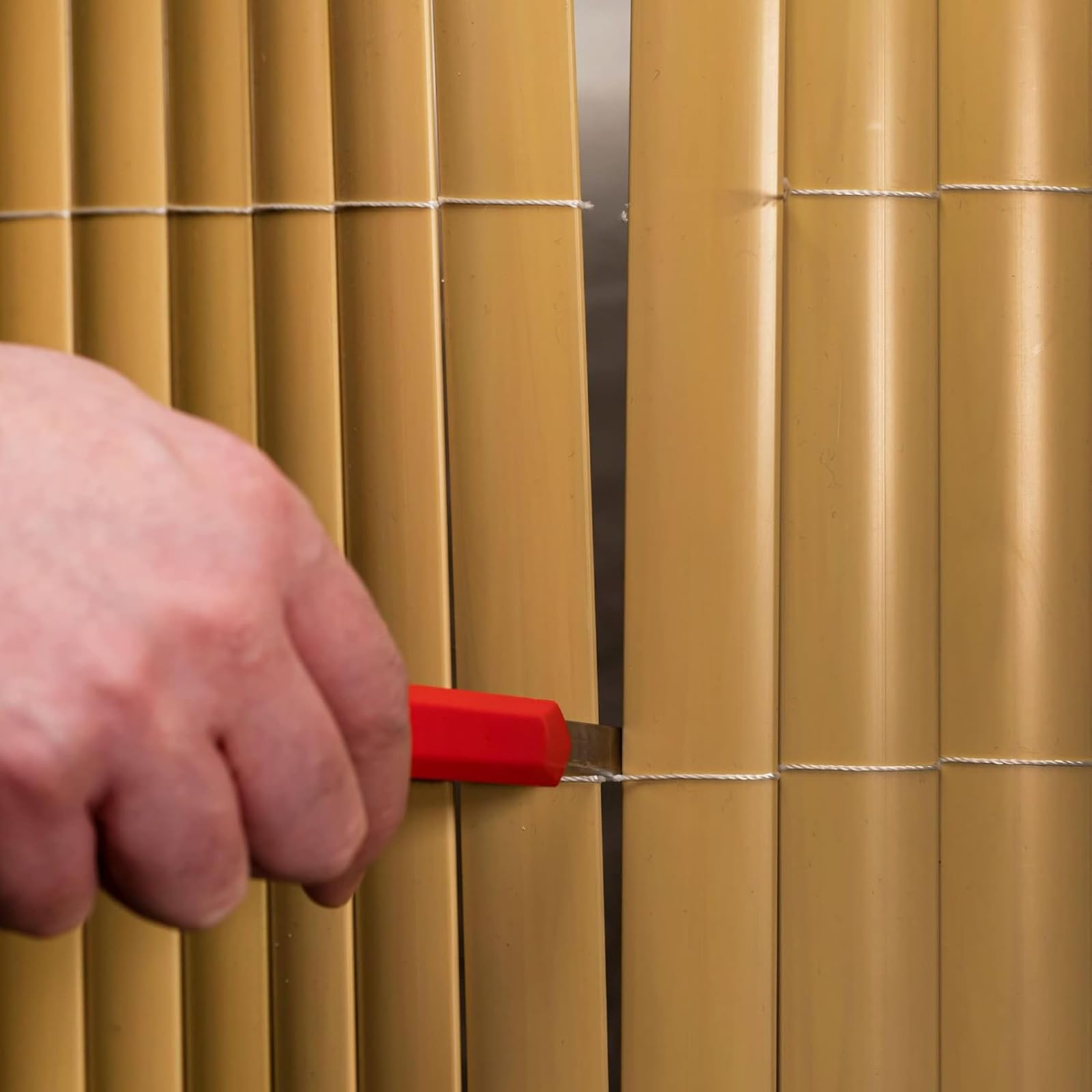 Arella PVC Effetto Bamboo Frangivista per Recinzione, Canniccio con Cordino Nylon, Schermo Privacy Paravista Resistente, per Giardino Balcone Terrazzo Esterno (Giallo, 2x3 mt)