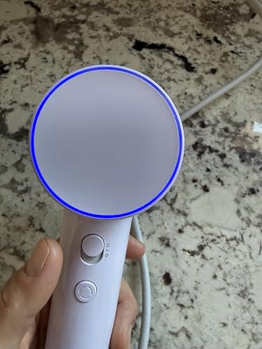 Review Image by JRLP