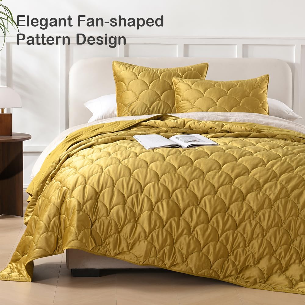 HORIMOTE HOME Velvet Quilt Set King Size, Mustard Yellow Luxury Velvet Comforter Set 3 Pieces Soft Warm Bedding Set Coverlet with 2 Shams, Geometric Pattern Quilted Bedspread for All Season