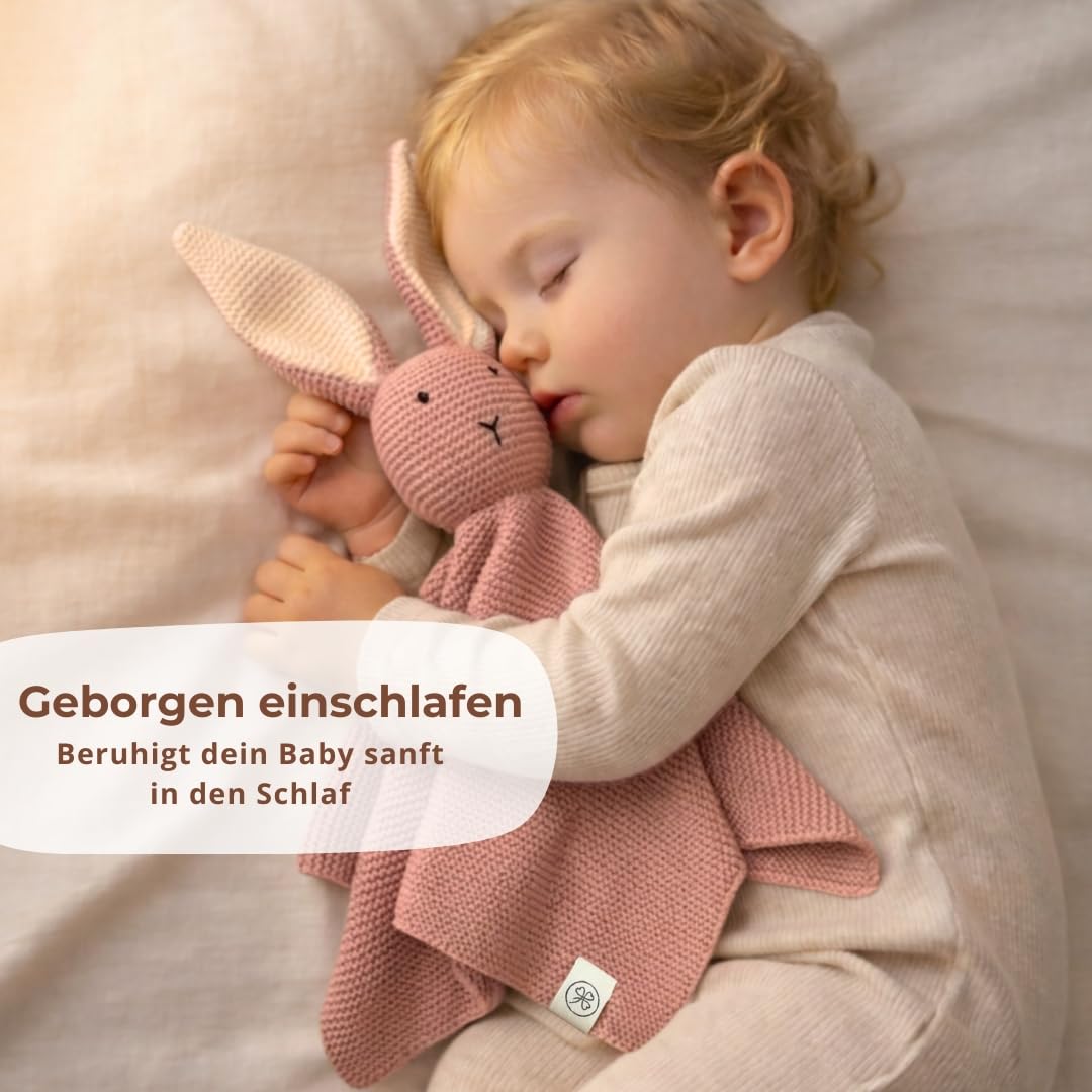 DIKOS Premium Geschenk zur Geburt – Baby Geschenkset mit Kuscheltuch Schmuse-Hase (40x40 cm) & Baby Söckchen aus weicher Bio-Baumwolle – Schmusetuch für Neugeborene Jungen & Mädchen – Oeko-Tex 100